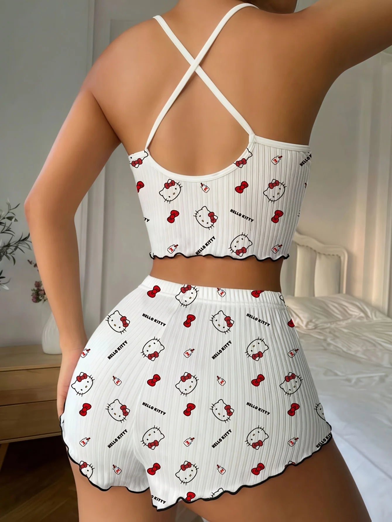 Sanrio Hello Kitty Bowknot Suspender Top Shorts Casual 2pcs Pajama Set Fashionable Thin Shoulder Strap Sexy Sleepwear Soft Pj